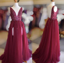 Load image into Gallery viewer, Long Tulle V-neck Prom Dresses Sequin Beaded Evening Gowns
