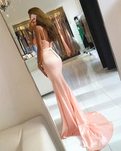 Load image into Gallery viewer, Elegant Appliques Sweetheart Satin Mermaid Prom Dress
