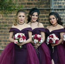 Load image into Gallery viewer, Long Satin V-neck Mermaid Bridesmaid Dresses Removable Skirt
