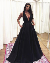 Load image into Gallery viewer, Prom-Dresses-Black
