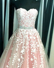 Load image into Gallery viewer, Ivory And Blush Ball Gown Sweetheart Dresses
