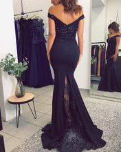 Load image into Gallery viewer, Navy Blue Bridesmaid Dresses Mermaid Lace Appliques Gowns
