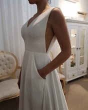 Load image into Gallery viewer, Satin Wedding Dress With Pockets
