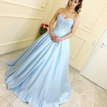 Load image into Gallery viewer, Lace Sweetheart Satin Ball Gowns Floor Length Evening Dresses
