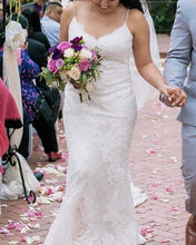 Load image into Gallery viewer, Lace V Neck Wedding Dresses Mermaid
