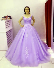 Load image into Gallery viewer, Light Blue Tulle Ball Gowns Quinceanera Dress Lace Appliques
