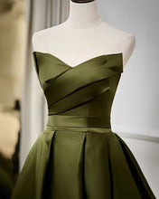 Load image into Gallery viewer, Long Olive Green Strapless Dress
