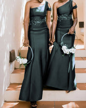 Load image into Gallery viewer, Long Satin Mermaid Dresses One Shoulder Bridesmaid Gowns
