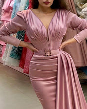 Load image into Gallery viewer, Long Sleeve Pink Mermaid Prom Dresses Satin
