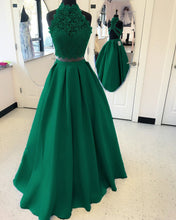 Load image into Gallery viewer, emerald-green-prom-gowns
