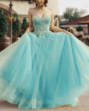 Load image into Gallery viewer, Luxury Sequins Beaded Sweetheart Tulle Prom Long Dresses
