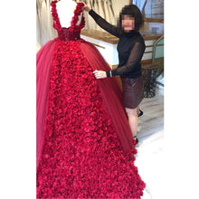 Load image into Gallery viewer, Maroon Tulle Ball Gown Flower Wedding Dresses With Crystal Beaded Bodice
