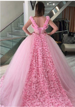 Load image into Gallery viewer, Maroon Tulle Ball Gown Flower Wedding Dresses With Crystal Beaded Bodice
