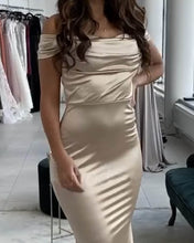 Load image into Gallery viewer, Mermaid Champagne Satin Bridesmaid Dresses Off Shoulder
