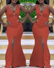 Load image into Gallery viewer, Simple Mermaid Plunge Neck Dresses With Slit
