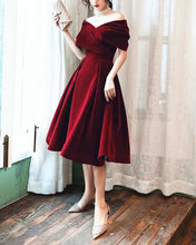Load image into Gallery viewer, Velvet Midi Bridesmaid Dresses Off The Shoulder
