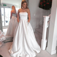 Load image into Gallery viewer, New Elegant A Line Princess Satin Long Prom Dresses With Beading Pocket
