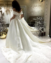 Load image into Gallery viewer, Elegant Wedding Dresses Off The Shoulder
