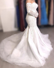 Load image into Gallery viewer, Long Sleeves Mermaid Wedding Dress Off The Shoulder

