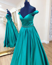 Load image into Gallery viewer, Off The Shoulder Sweetheart Long Satin Prom Dresses Ball Gowns
