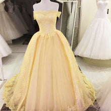 Load image into Gallery viewer, Off The Shoulder Tulle Quinceanera Dresses Lace Appliques Ball Gowns
