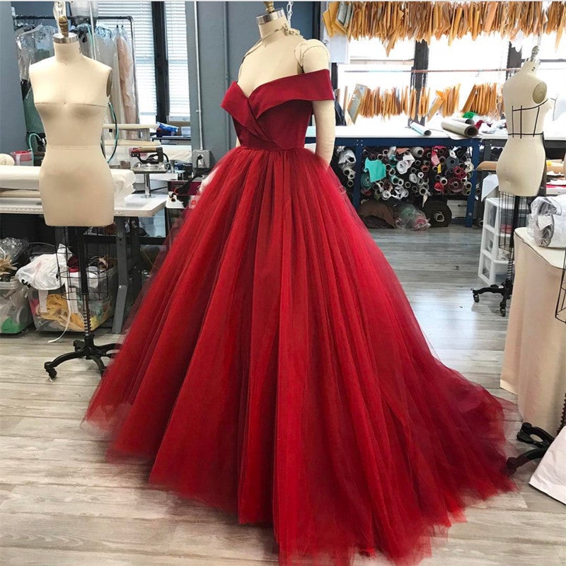Off The Shoulder V-Neck Tulle Ball Gown Wedding Dresses