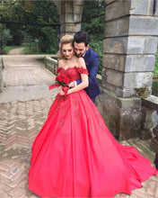 Load image into Gallery viewer, Off-the-shoulder Red Satin Ball Gowns Wedding Dresses Lace Beaded
