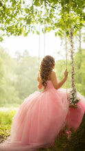 Load image into Gallery viewer, Pink Coral Lace Beading Tulle Ball Gowns Quinceanera Dresses
