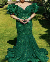 Load image into Gallery viewer, Emerald Green Plus Size Prom Dresses Mermaid
