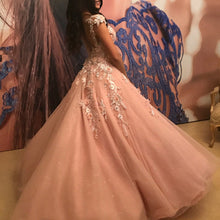 Load image into Gallery viewer, Pretty Pink Tulle Princess Style Cap Sleeves Quinceanera Dresses Lace Embroidery
