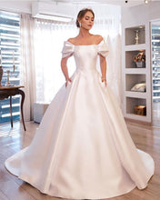 Load image into Gallery viewer, Wedding Dress With Pockets
