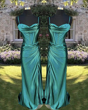 Load image into Gallery viewer, Mermaid Green Corset Dress
