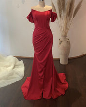 Load image into Gallery viewer, Red Corset Mermaid Prom Dress
