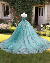 Load image into Gallery viewer, Ball Gown Tulle Strapless 3D Flowers Dress
