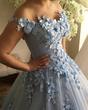Load image into Gallery viewer, Elegant Pleated Tulle Sweetheart Prom Dresses 3D Flowers Embroidery
