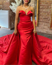 Load image into Gallery viewer, Sleeveless Mermaid Sweetheart Dresses Satin Sweep Train
