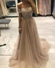 Load image into Gallery viewer, Tulle Prom Dresses Long Off The Shoulder Lace Embroidery

