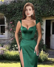 Load image into Gallery viewer, Mermaid Emerald Spaghetti Strap Satin Dress
