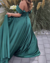 Load image into Gallery viewer, Emerald Mermaid Off The Shoulder Dress
