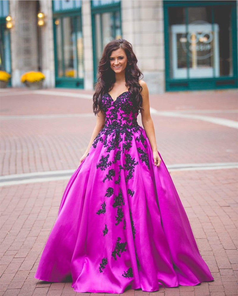 Purle Satin Ball Gowns Quinceanera Dresses Black Lace Embroidery alinanova Purle Satin Ball Gowns Quinceanera Dresses Black Lace Embroidery alinanova