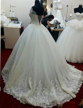 Load image into Gallery viewer, Romantic Lace Ball Gown Wedding Dresses V-neck Off The Shoulder
