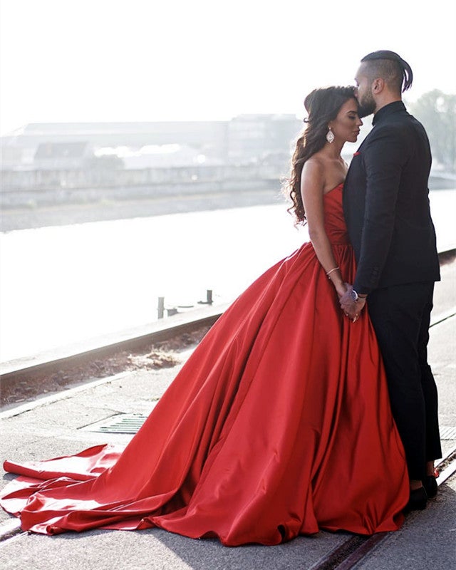 Red Wedding Dresses Ruched Sweetheart Satin Ball Gowns For Bridal –  alinanova