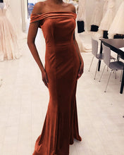 Load image into Gallery viewer, Rust Velvet Dresses
