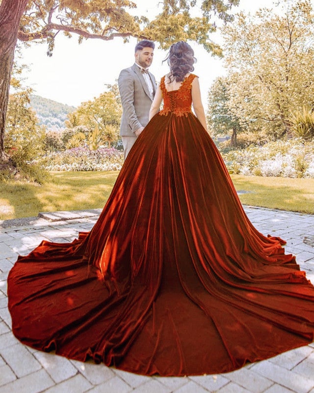 Ball Gown Velvet Wedding Dresses Winter Wedding Rust Wedding Dress Velvet Ball Gown Appliques Ball Gown Velvet Wedding Dresses Winter Wedding Rust Wedding Dress Velvet Ball Gown Appliques