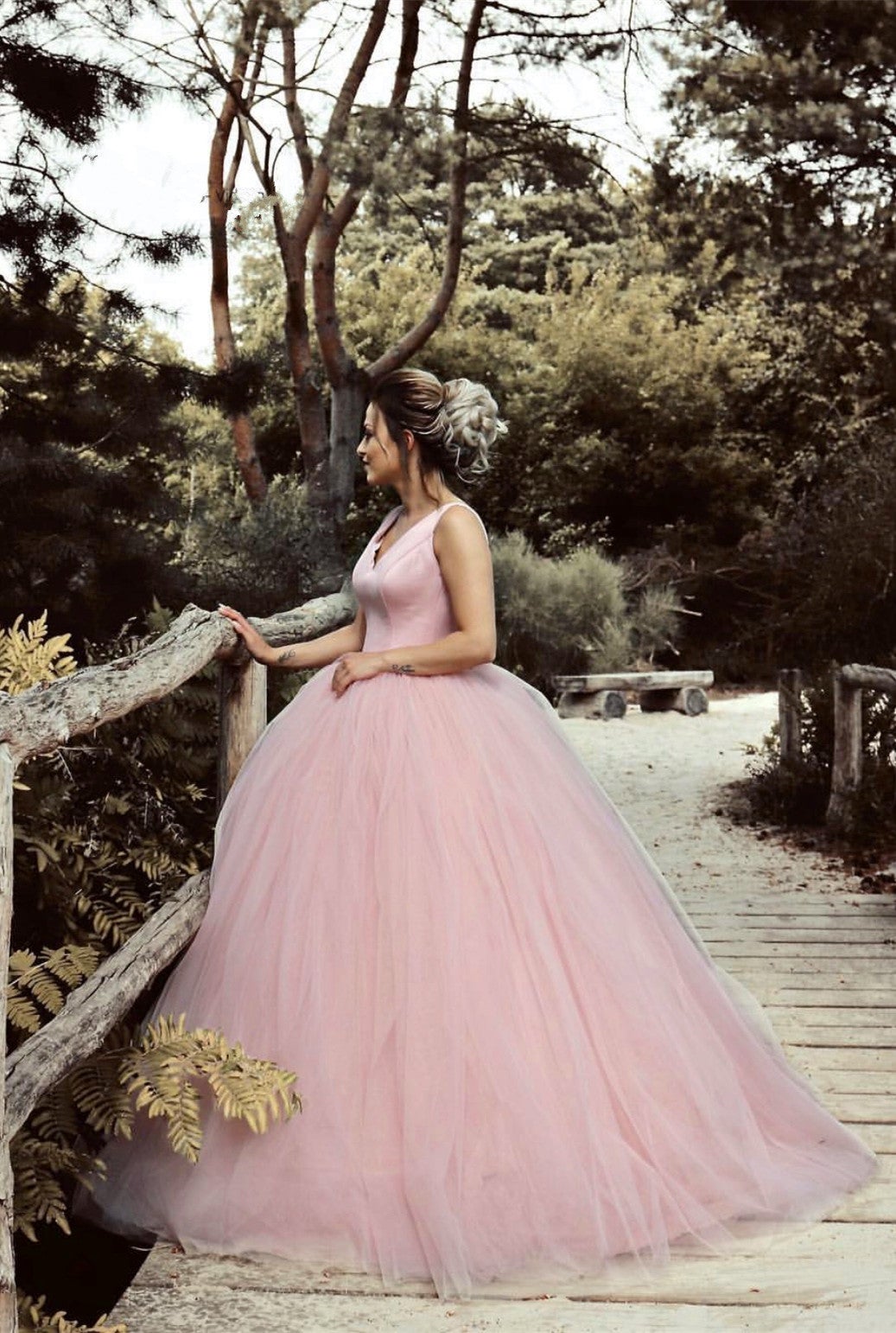 Satin V-neck Tulle Ball Gowns Wedding Dresses Pearl Pink Satin V-neck Tulle Ball Gowns Wedding Dresses Pearl Pink