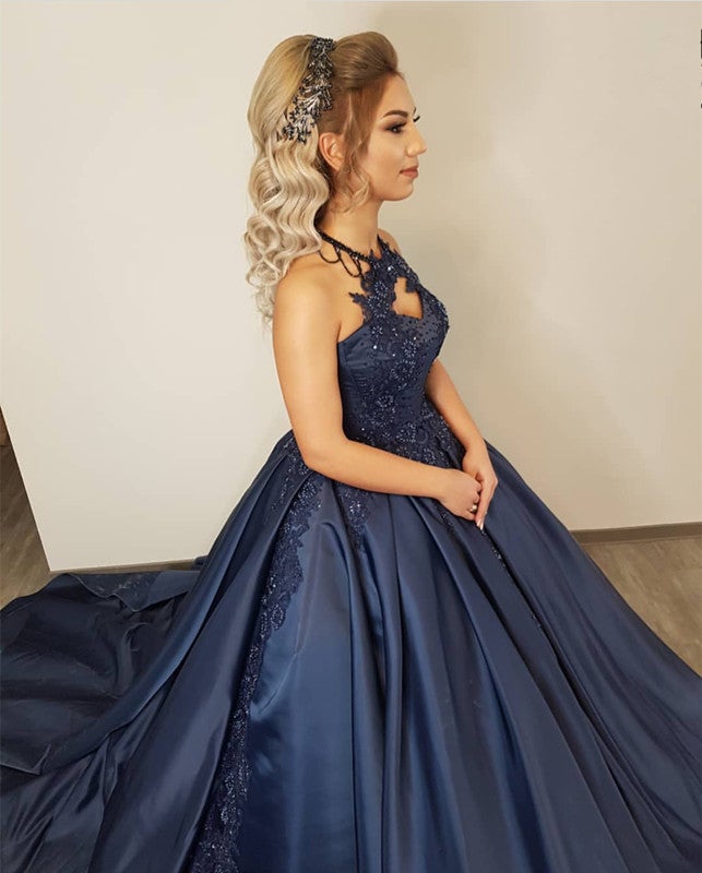 Sexy Halter Top Long Satin Ball Gowns Wedding Dresses Lace Embroidery Beaded Sexy Halter Top Long Satin Ball Gowns Wedding Dresses Lace Embroidery Beaded