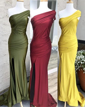Load image into Gallery viewer, Sexy Mermaid Bridesmaid Dresses One Shoulder High Slit
