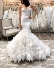 Load image into Gallery viewer, Sexy Sweetheart Bodice Corset Satin Mermaid Wedding Dresses Organza Ruffles

