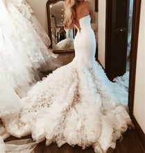 Load image into Gallery viewer, Sexy Sweetheart Bodice Corset Satin Mermaid Wedding Dresses Organza Ruffles
