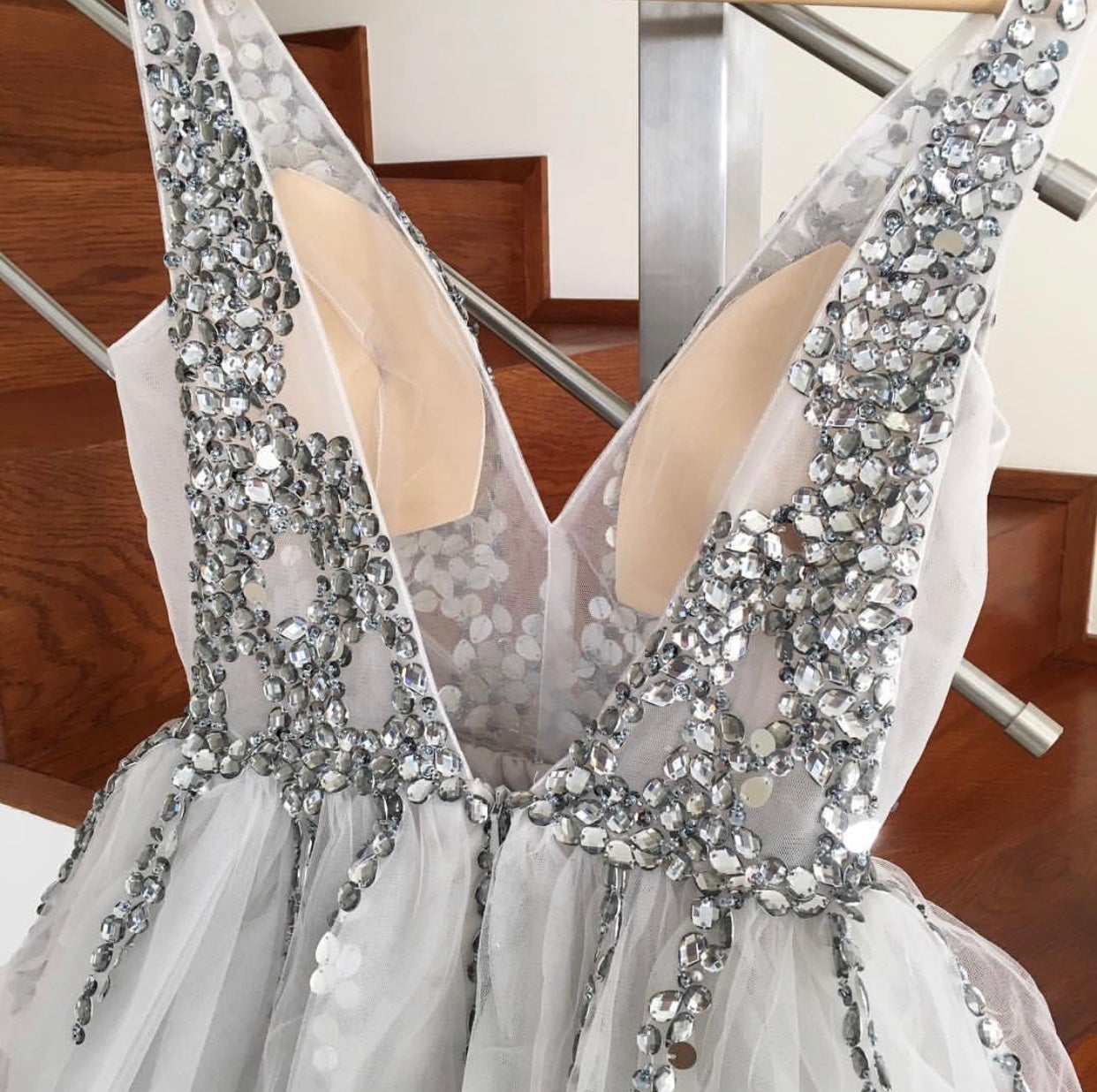 Short Crystal Beaded Tulle V-neck Prom Homecoming Dresses Short Crystal Beaded Tulle V-neck Prom Homecoming Dresses